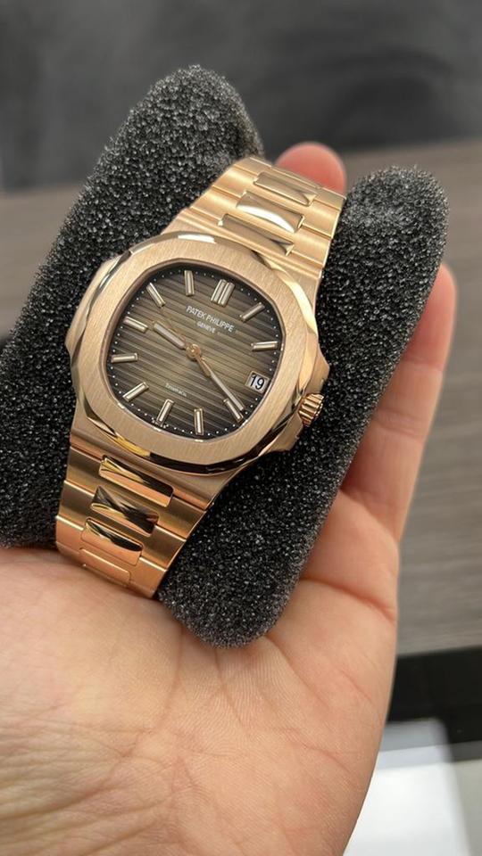 Patek Philippe Nautilus 5711/1R-001 Tiffany Rare Rose Gold