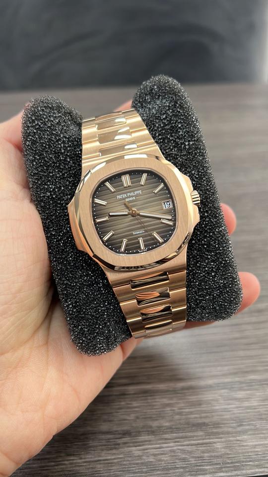 Patek Philippe Nautilus 5711/1R-001 Tiffany Rare Rose Gold