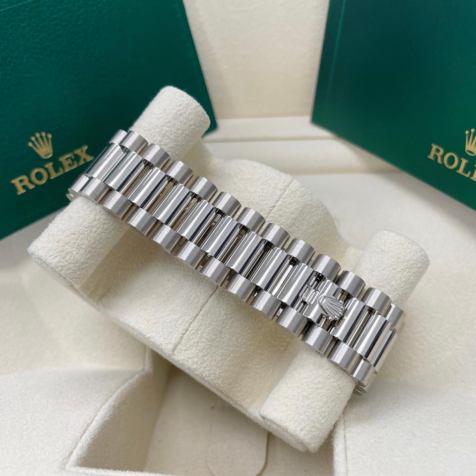 Rolex Day-Date 40 228239 White Gold Blue Roman Dial 40mm