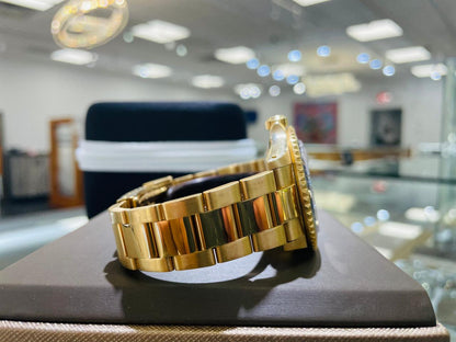 Rolex Submariner Date 16618 Factory Serti Diamond Dial 18K Yellow Gold 40mm