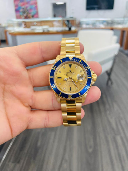 Rolex Submariner Date 16618 Factory Serti Diamond Dial 18K Yellow Gold 40mm