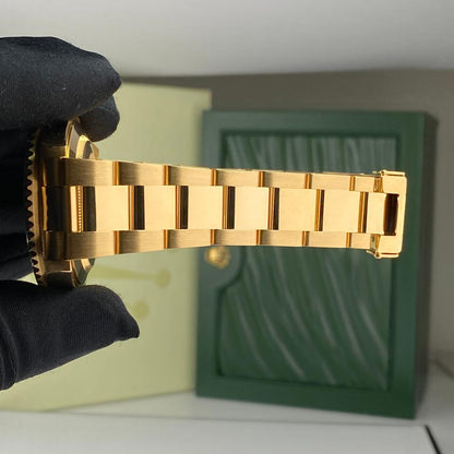 Rolex Submariner Date 16618 Silver Serti Diamond Dial 18K Yellow Gold 40mm