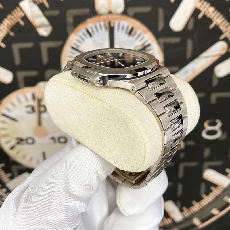 Patek Philippe Nautilus 5811/1G-001 Blue Dial