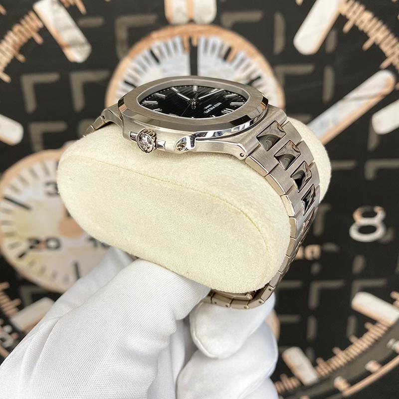 Patek Philippe Nautilus 5811/1G-001 Blue Dial