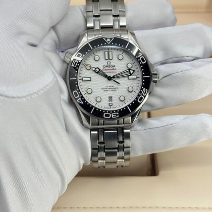 Omega Seamaster Diver 300M 210.30.42.20.04.001 White Dial 2026