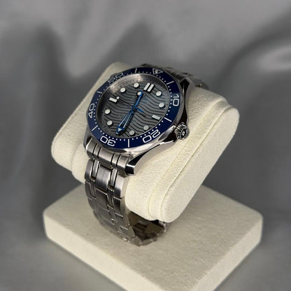 Omega Seamaster Diver 300M 210.30.42.20.06.001 Grey Dial Blue Bezel
