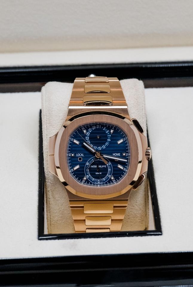 Patek Philippe Nautilus Travel Time 5990/1R-001 Rose Gold Blue Dial