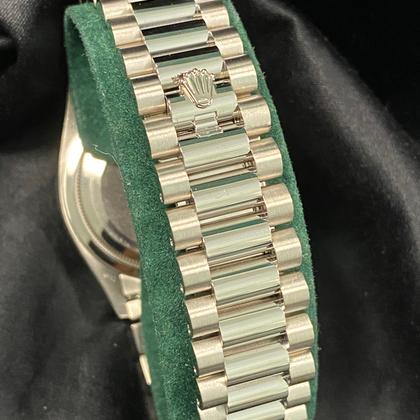 Rolex Day-Date 36 128239 White Gold Silver Index Dial President 36mm