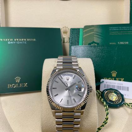 Rolex Day-Date 36 128239 White Gold Silver Index Dial President 36mm