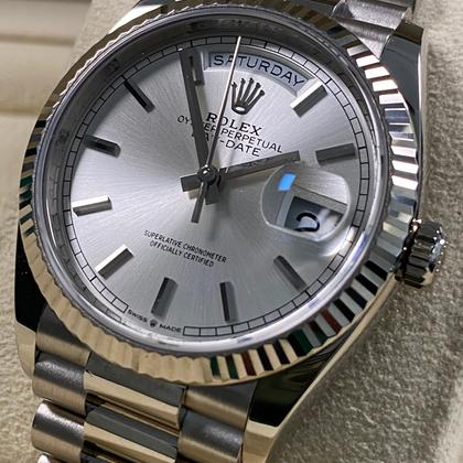 Rolex Day-Date 36 128239 White Gold Silver Index Dial President 36mm