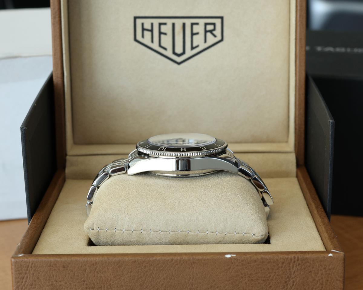 TAG Heuer Autavia Calibre Heuer 02 CBE2110.BA0687