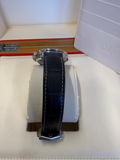 Omega Speedmaster Moonphase 304.33.44.52.03.001 Blue Side of the Moon
