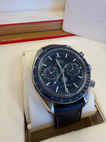Omega Speedmaster Moonphase 304.33.44.52.03.001 Blue Side of the Moon