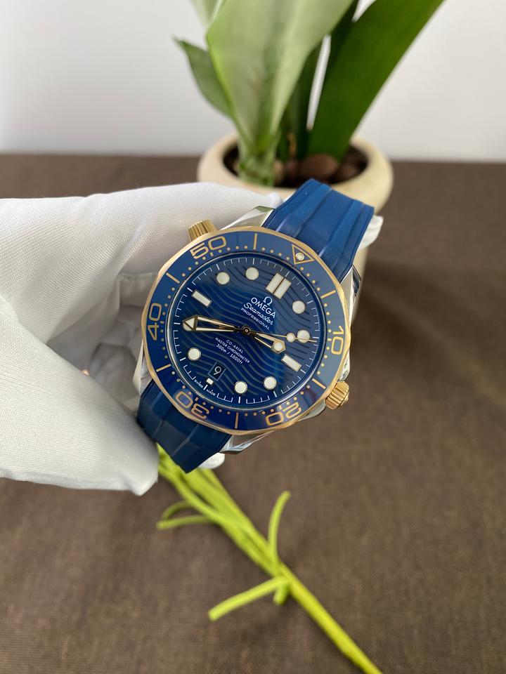 Omega Seamaster Diver 300M 210.22.42.20.03.001 Two-Tone Blue Dial