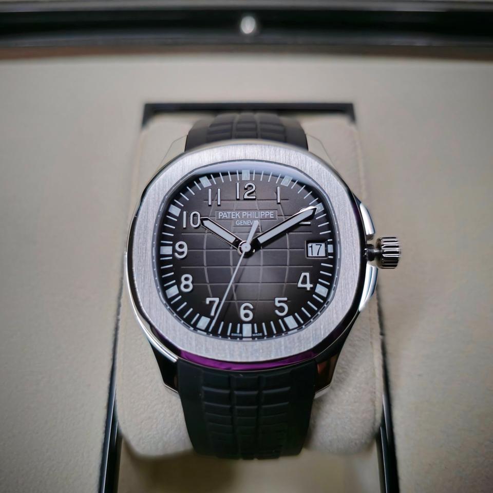 Patek Philippe Aquanaut 5167A-001 Black Dial Stainless Steel