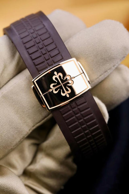Patek Philippe Aquanaut 5167R-001 Rose Gold Brown Dial