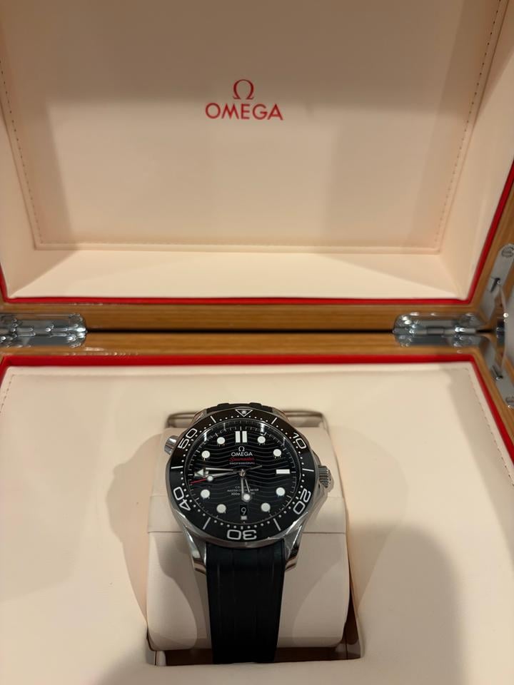 Omega Seamaster Diver 300M 210.32.42.20.01.001 Black Dial 2024