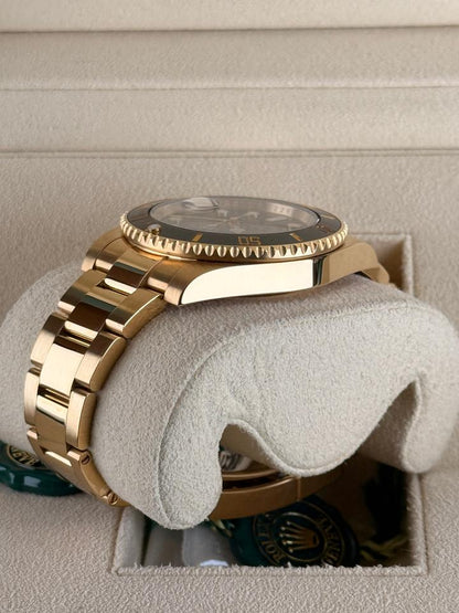 Rolex Submariner Date 116618LN Black Dial Yellow Gold 40mm