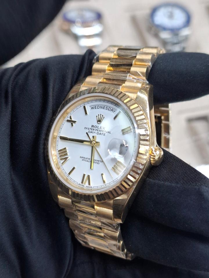 Rolex Day-Date 40 228238 White Roman Dial Yellow Gold 40mm