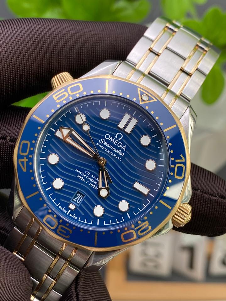 Omega Seamaster Diver 300M 210.20.42.20.03.001 Two-Tone Blue Dial