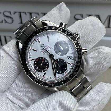 Omega Speedmaster Date 323.30.40.40.04.001 White Dial