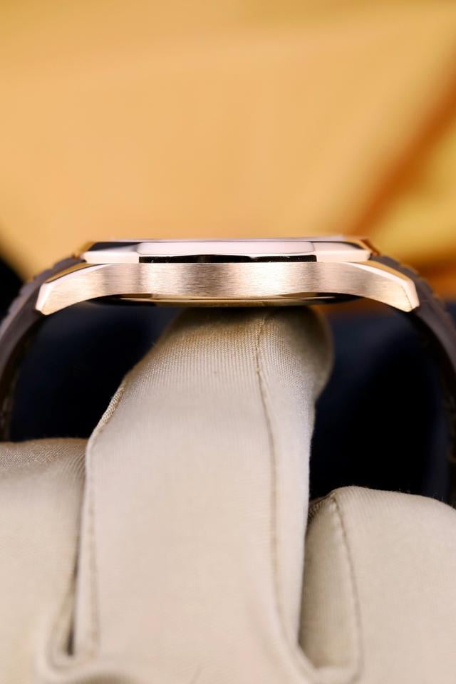 Patek Philippe Aquanaut 5167R-001 Rose Gold Brown Dial